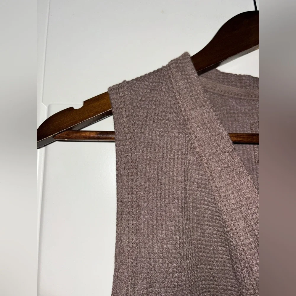 Free People We The Free Cropped Fitted Reo Sweater In Coffee‎ Vest Women XL NEW